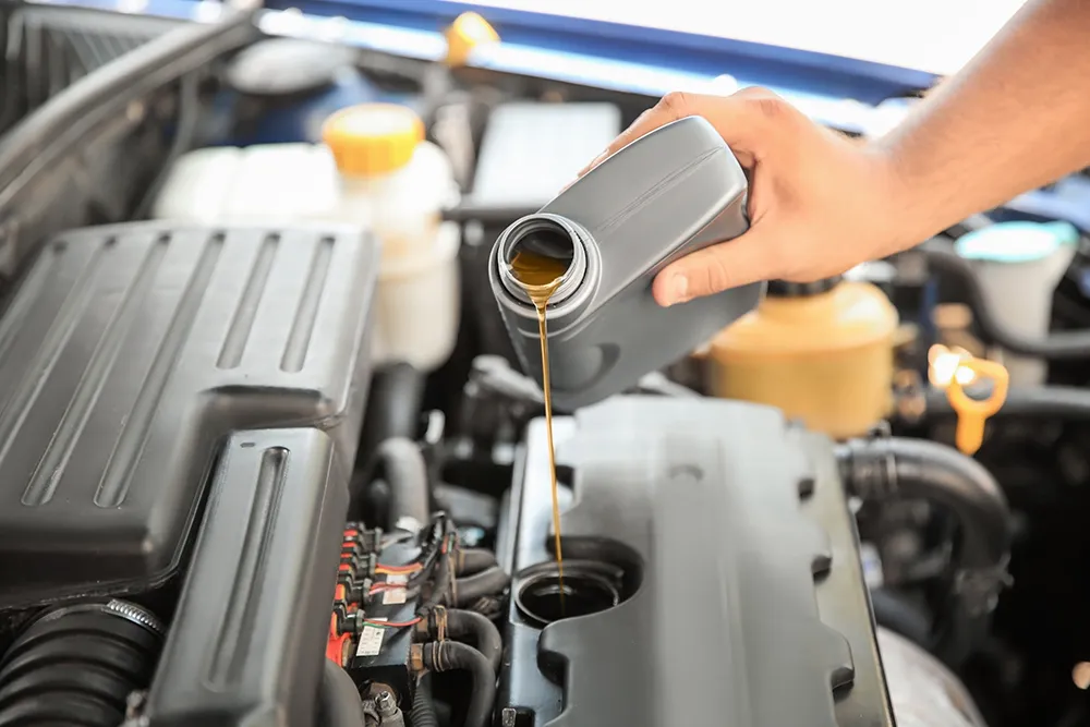 Synthetic Blend Oil Change: The Smart Choice for Your Engine